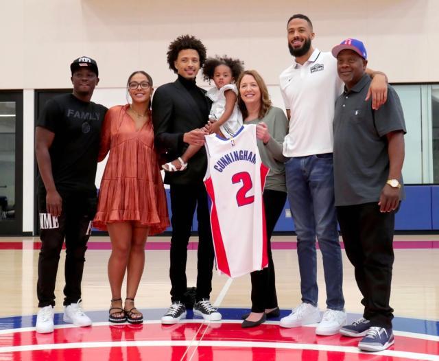 1665987172374016110.jpg 1665987166821.jpg