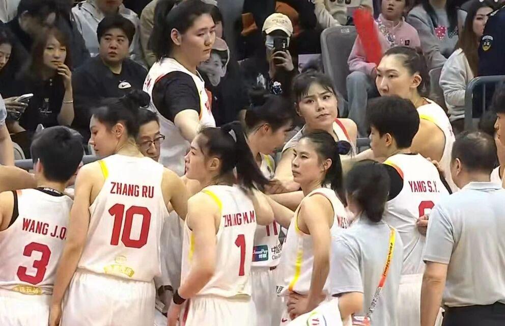 kaiyun.com-中国女篮86-76力克非洲劲旅，王思雨17+5+4宝刀不老，张子宇11+5